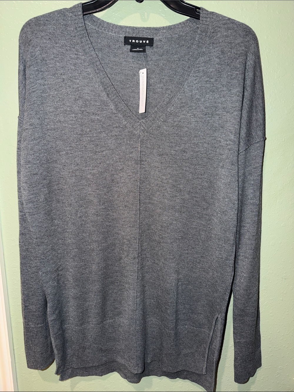 Trouvé Men’s Gray V-Neck Sweater M, NWT